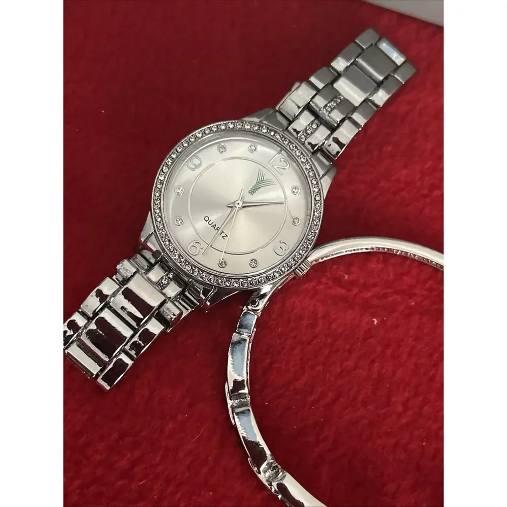 Women’s Yaamava 4 Piece Women’s Watch Set Nib